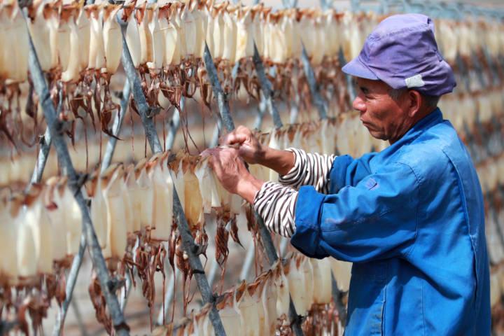 秋風(fēng)起，曬鲞忙——傳統(tǒng)美食的市場新機(jī)遇